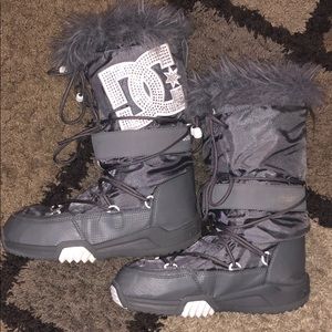 Women’s DC Chalet winter boots size large 8-9